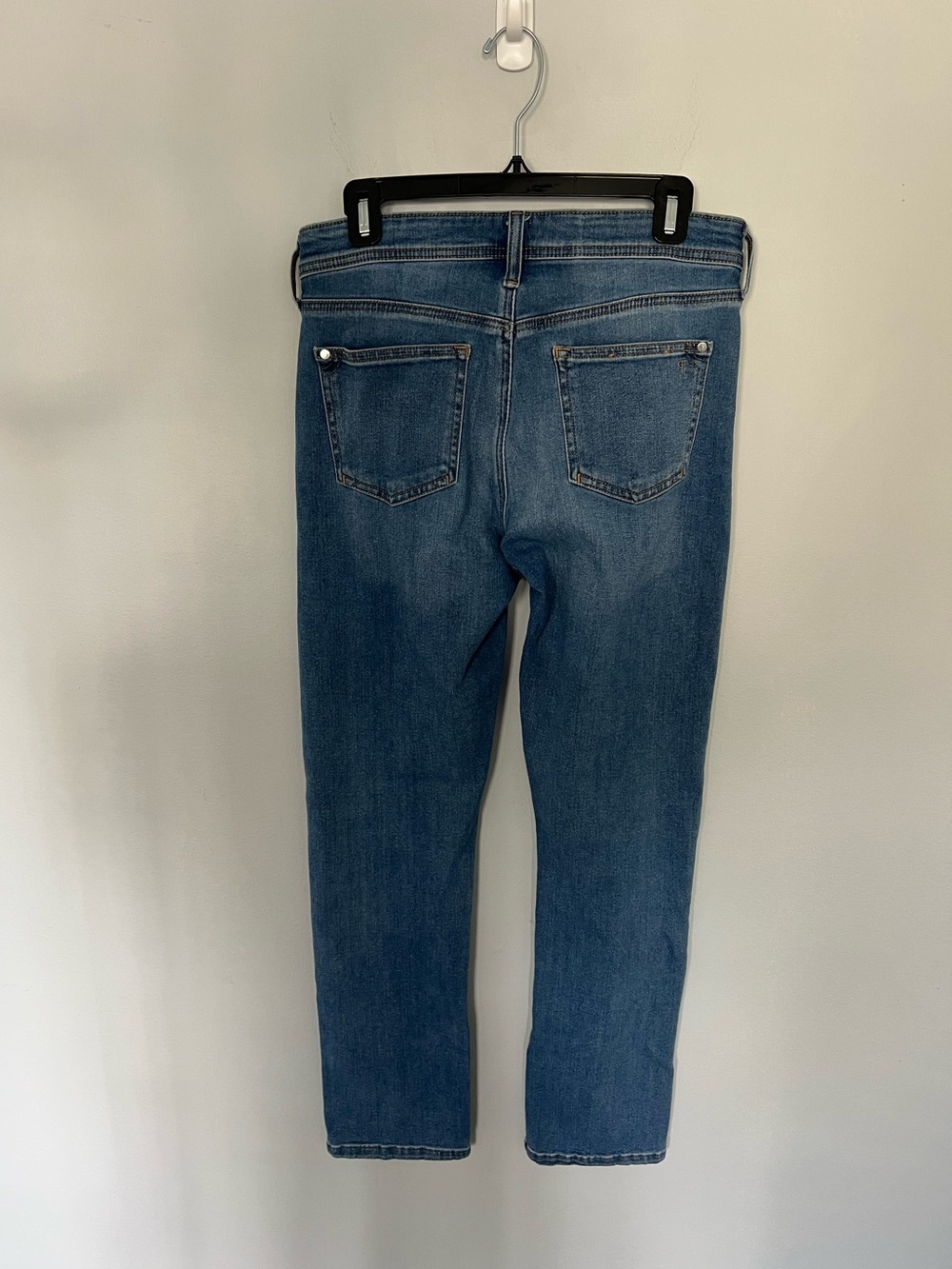 Pilcro High-Rise Slim boyfriend Straight Jeans size 28 - Picture 5 of 9